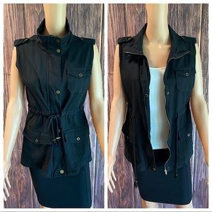 Qearal size small NWOT black boho utility vest